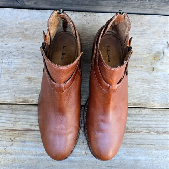 L.L. Bean Otmy Western Leather, Cut Out Sides, Stacked Heel Bootie. WMS 9M - Picture 6 of 15